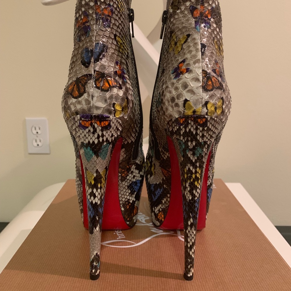 Christian Louboutin, Daf Booty - Python, 39.5